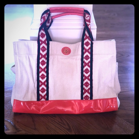 Tory Burch Handbags - ⭐️Tory Burch ⭐️ CANVAS BAG